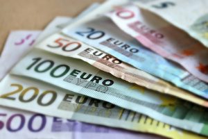 Gérer vos comptes: payez en espèce