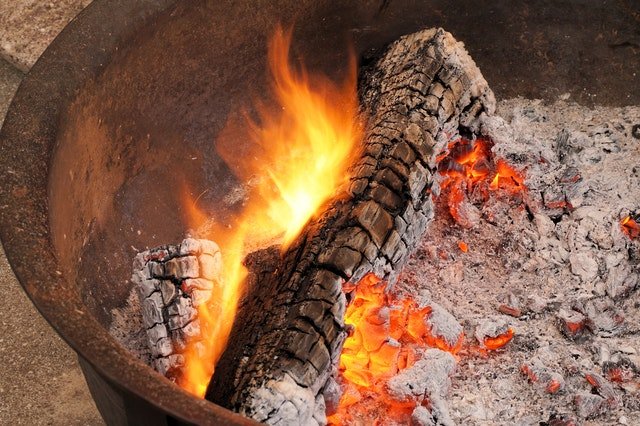 Recette lessive maison à la cendre de bois