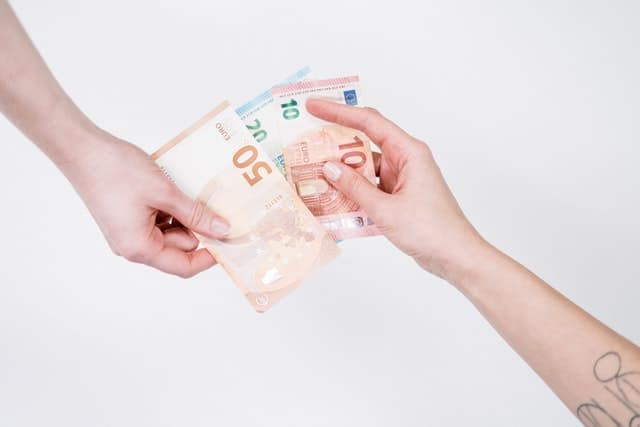 3 solutions pour obtenir une avance d’argent